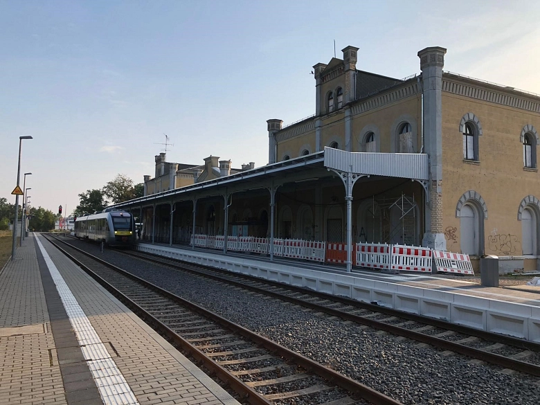 Bahnhof Bahnsteig 1 © Stadt Grimma