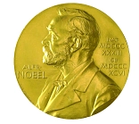 Nobelpreis-Medaille im Berliner Archiv